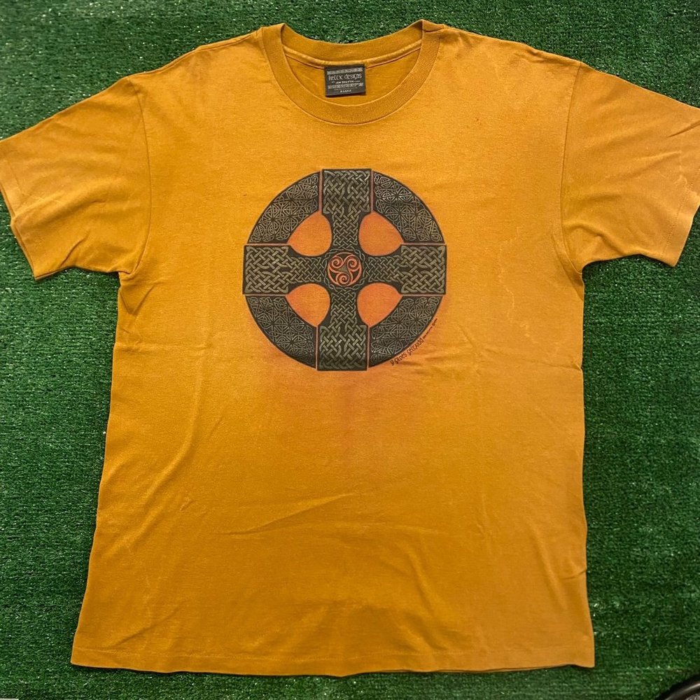 Vintage 90s Irish Celtic Cross T-Shirt Runes Single Stitch Boxy XL Grunge Punk
